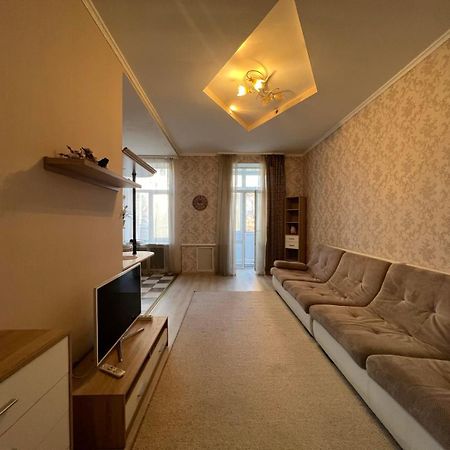 Apartment On Baseinaya Street 13 基輔 外观 照片