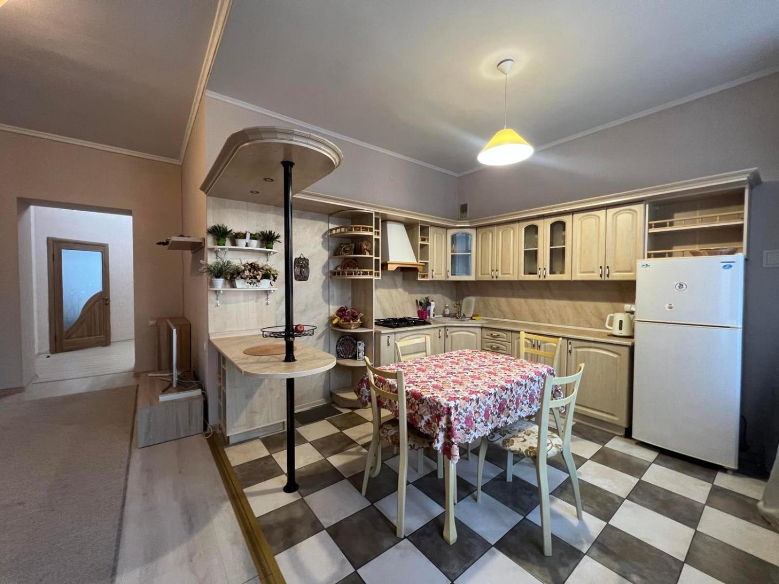 Apartment On Baseinaya Street 13 基輔 外观 照片